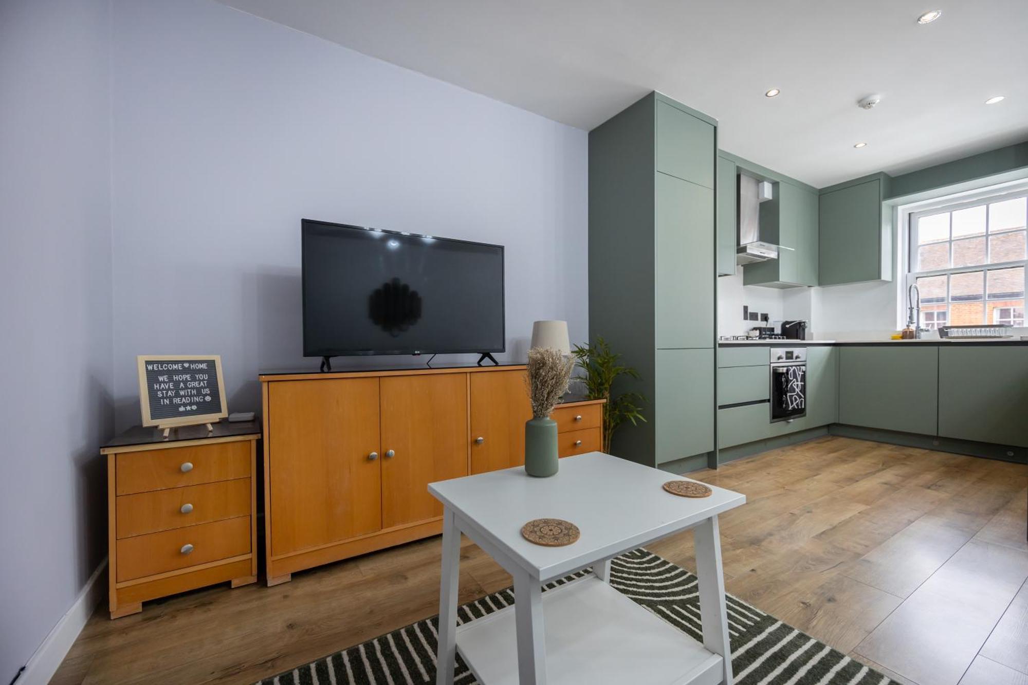 Ferienwohnung Stunning 3Br, Free Parking, Near Town Center, Long Term Discoun Reading Exterior foto