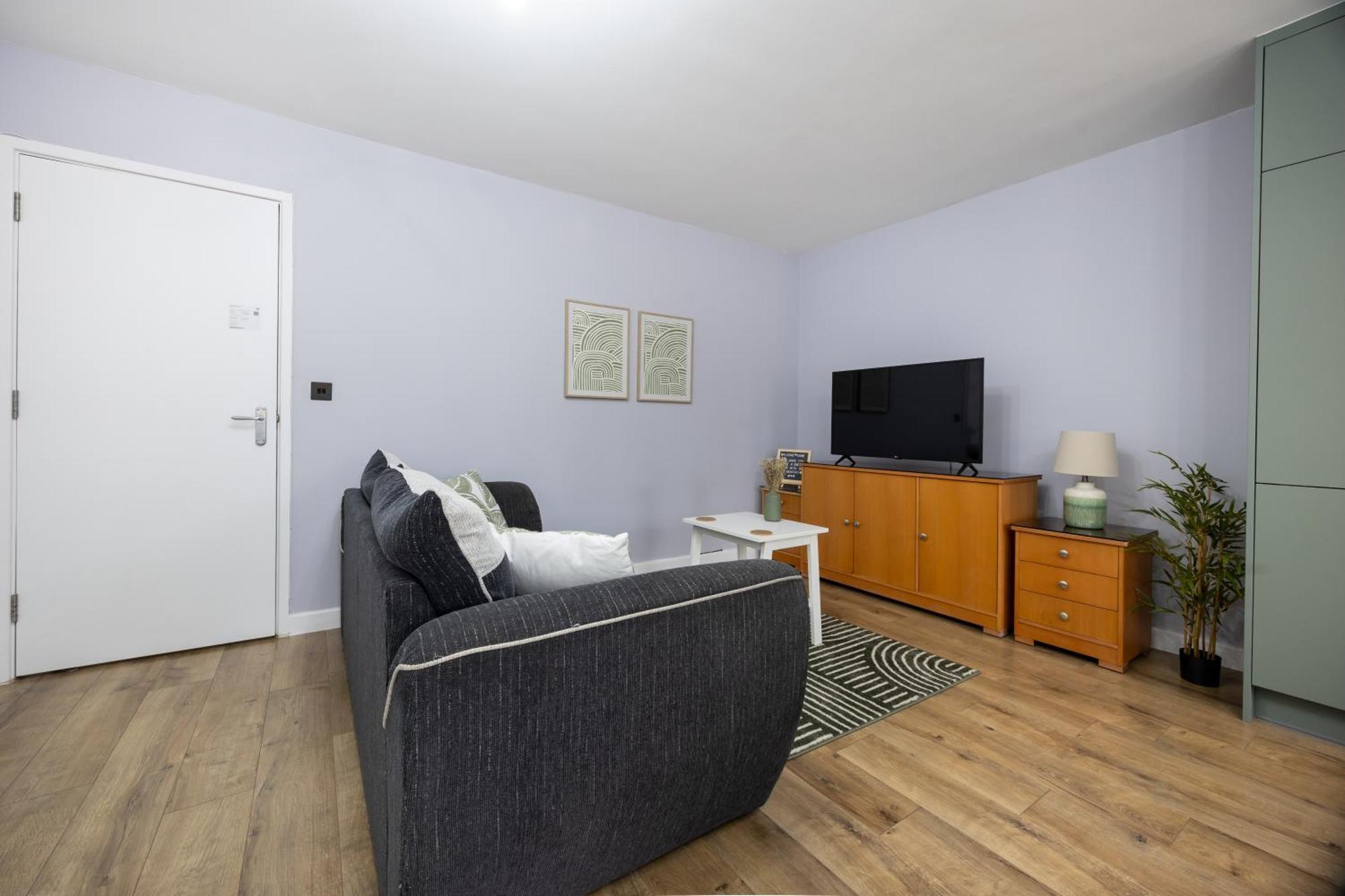 Ferienwohnung Stunning 3Br, Free Parking, Near Town Center, Long Term Discoun Reading Exterior foto