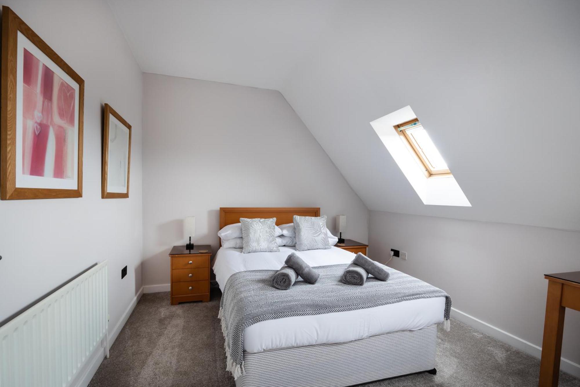 Ferienwohnung Stunning 3Br, Free Parking, Near Town Center, Long Term Discoun Reading Exterior foto